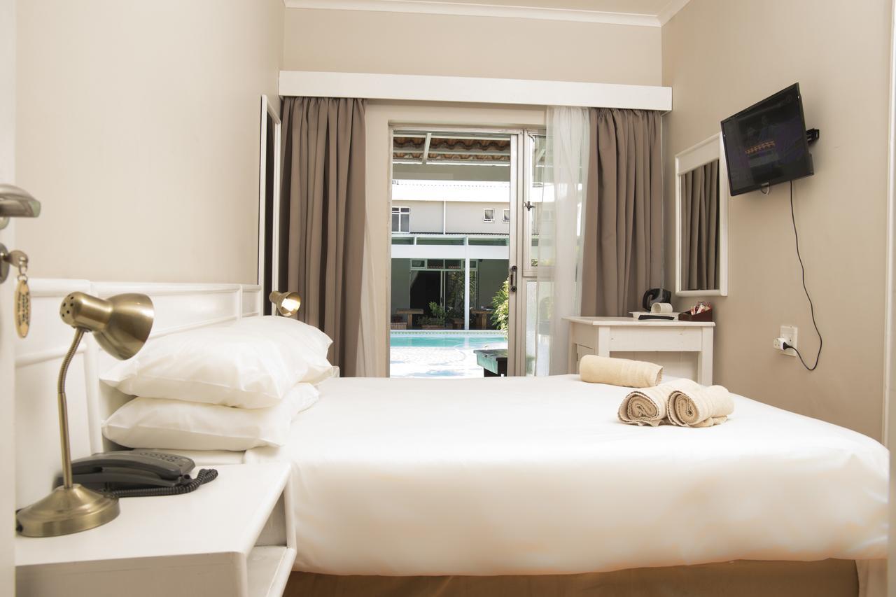 Savoy Hotel Jeffreys Bay Extérieur photo