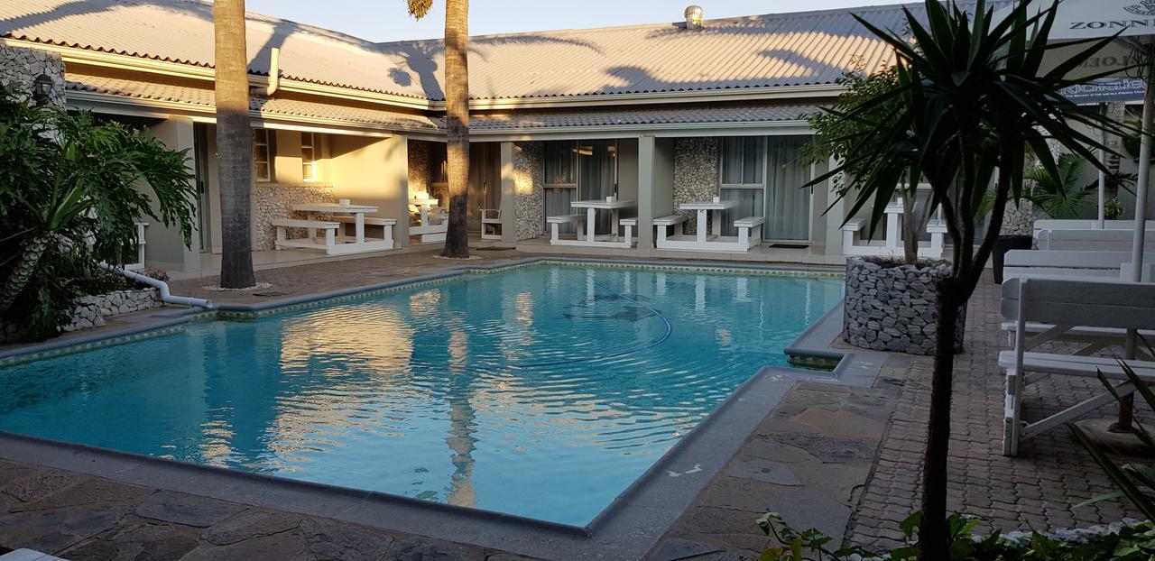 Savoy Hotel Jeffreys Bay Extérieur photo