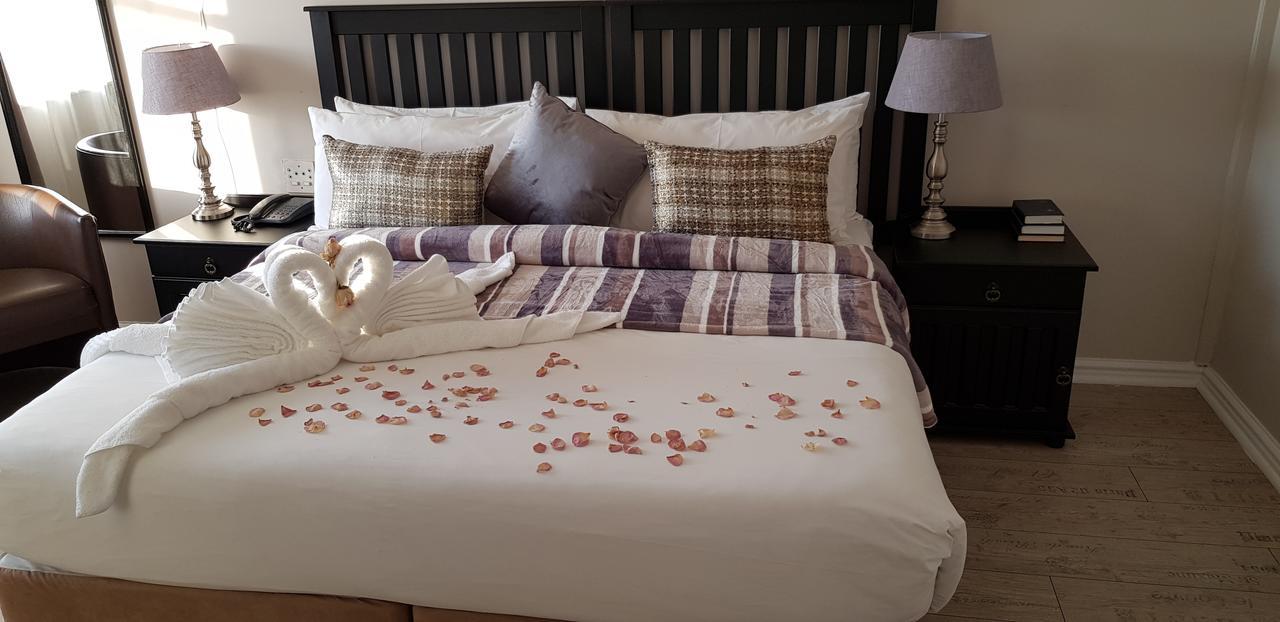 Savoy Hotel Jeffreys Bay Extérieur photo