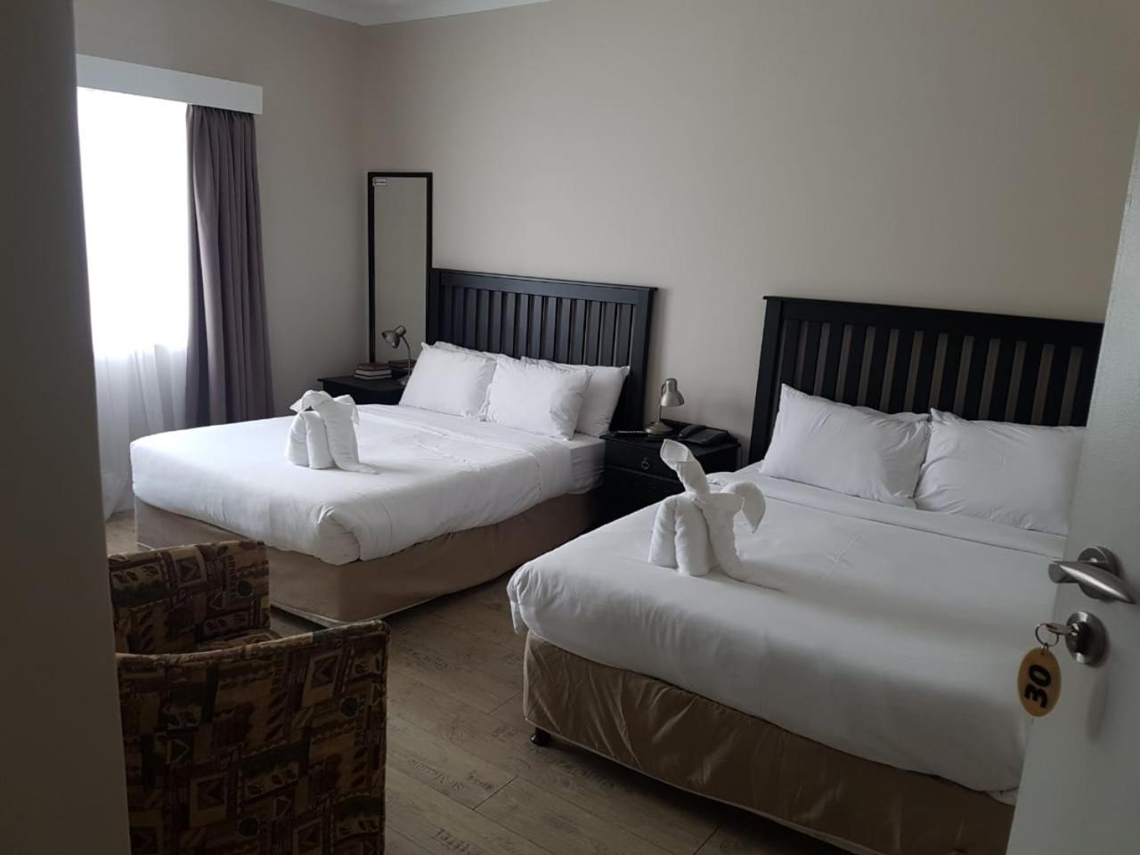 Savoy Hotel Jeffreys Bay Extérieur photo